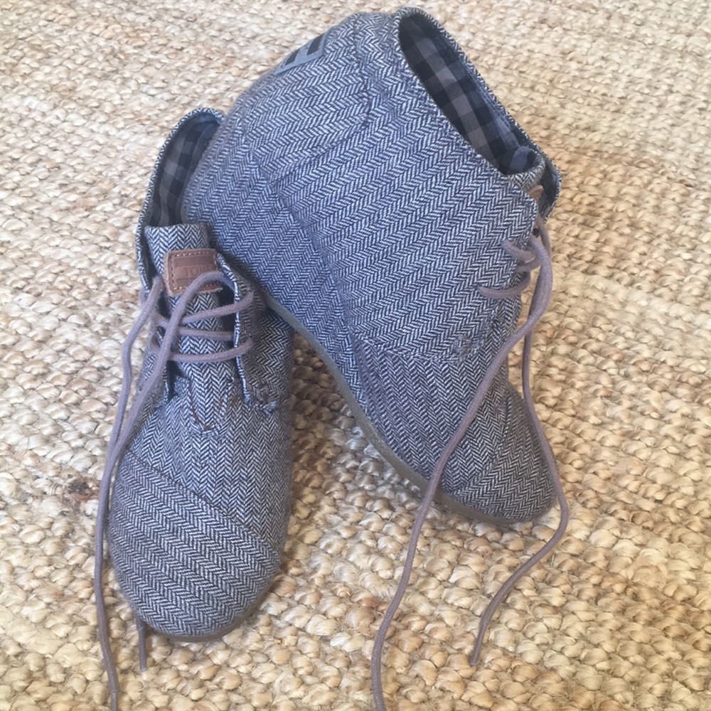 Toms tweed wedge boots